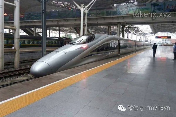 “小轿车阻碍建高铁被暴力损坏？假”趋势预测：未来高铁建设与社会和谐共进